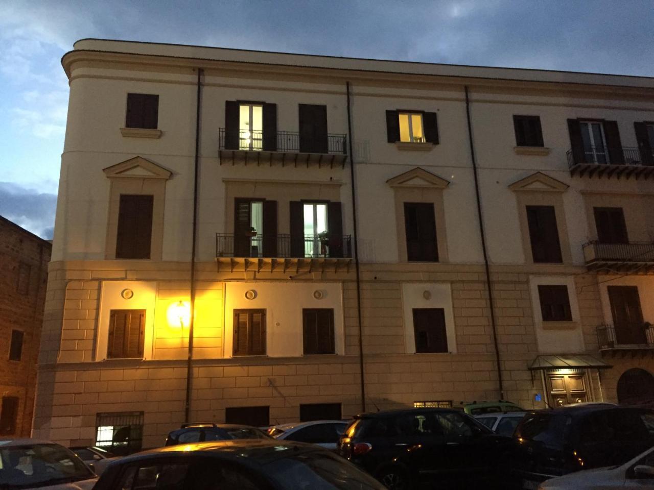 B&B Ohana Палермо Экстерьер фото