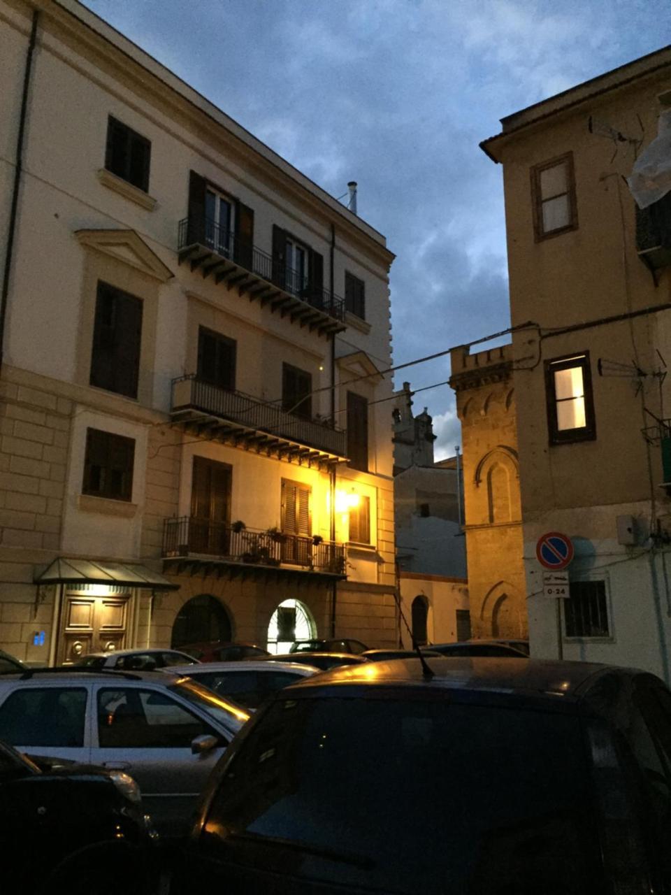B&B Ohana Палермо Экстерьер фото